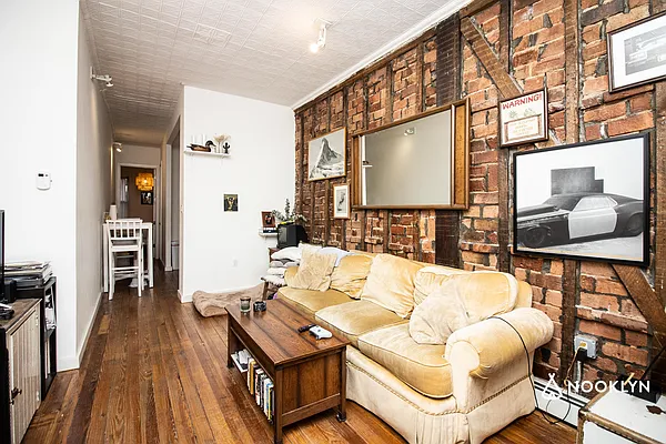 Rented by Nooklyn NYC LLC | media 38