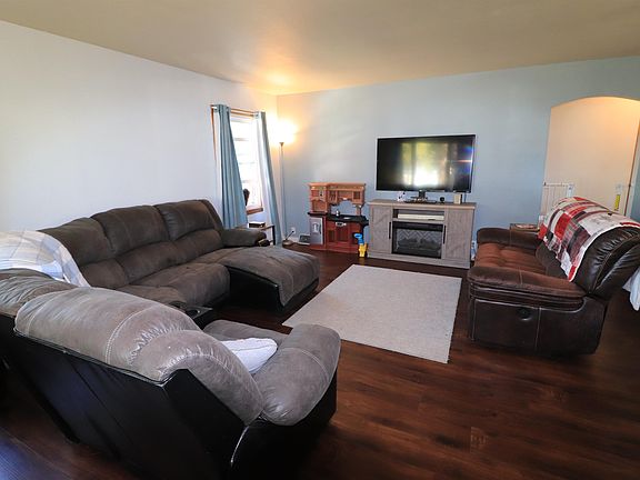 5th image of 1309 Mole Ave