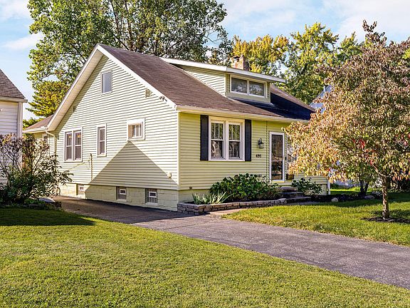 2nd image of 491 Garden Rd