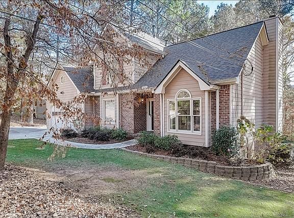 4th image of 3856 Riverbank Dr