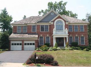 5507 Hamlet Hill Ct, Fairfax, VA 22030