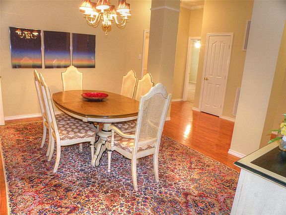 4th image of 509 Meadow Run Dr