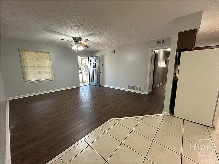 511 Dyches Dr — Photo 3