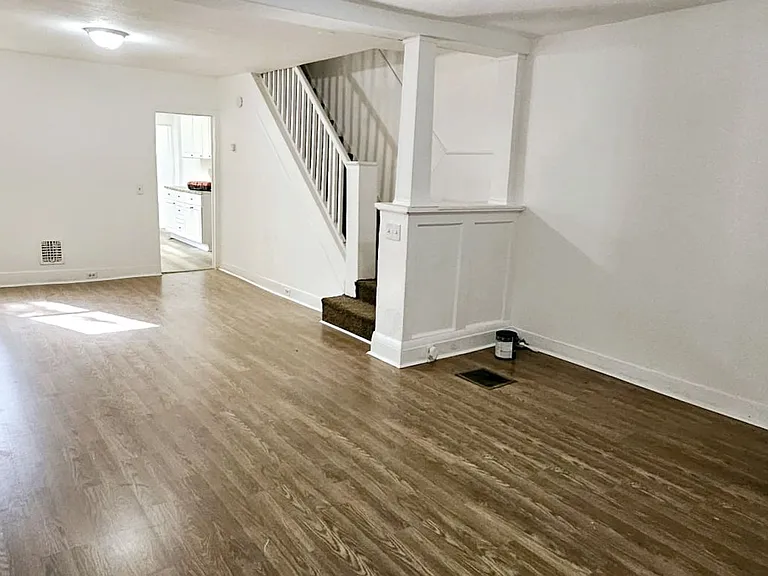 531 Stuyvesant Ave — Photo 2
