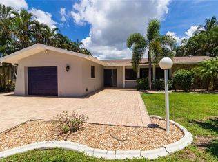 1125 Lorraine Ct, Cape Coral, FL 33904