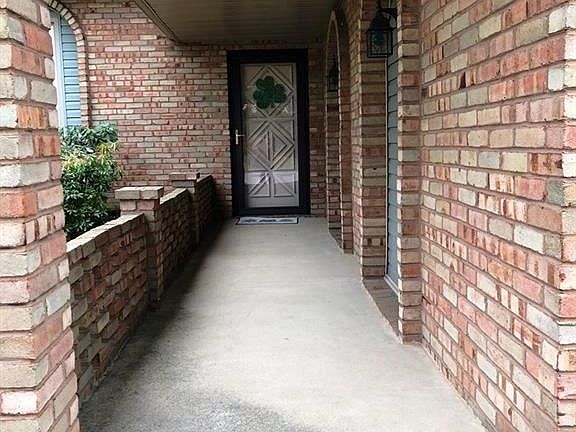 3rd image of 13532 Sugarbush Ave NW