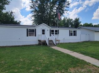 202 Tipton St, Salix, IA 51052