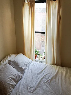 Rented by Francine Realty | media 25