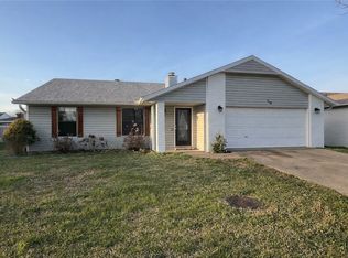 219 Winesap Ln, Bentonville, AR 72712