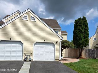 4 Hawthorne Court, Freehold, NJ 07728