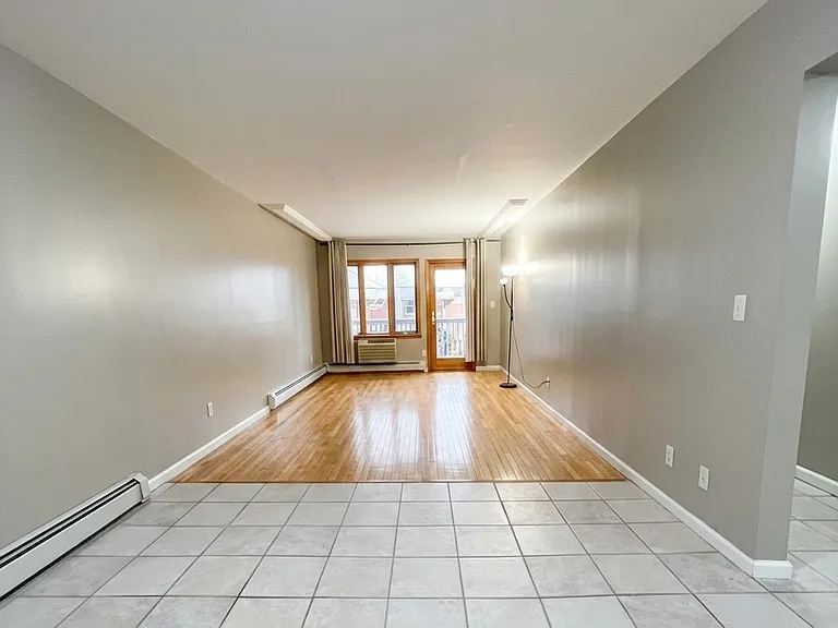 Logan Ave — Photo 2