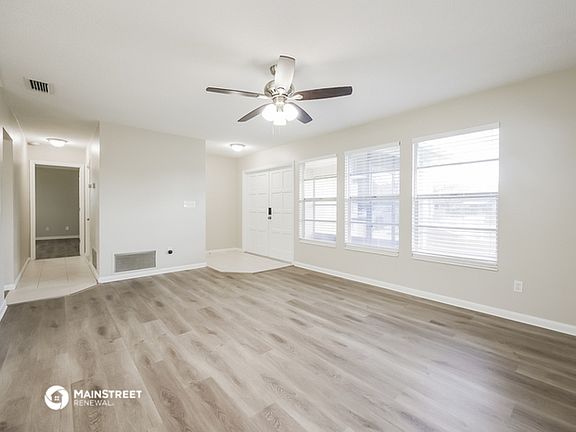 4th image of 628 Grandview Dr