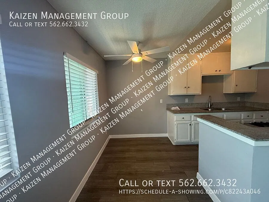 Spacious 2B/1B RemodeledSecond-Floor Apartment Tons of Storage, On-Site Laundry! Ask About Our Mo... — Photo 4