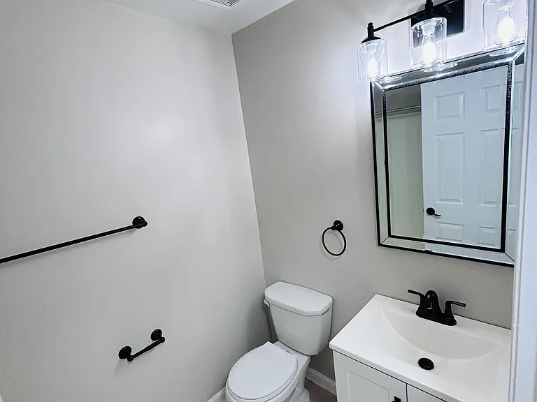 Parkside Manor — Photo 7