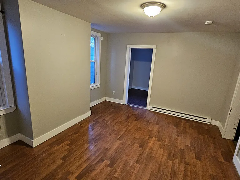 72 Montgomery St #1 — Photo 1
