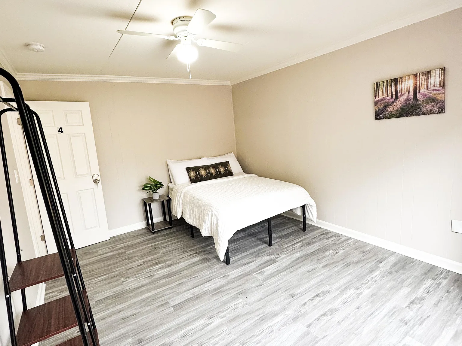 4 bed, 3.0 bath, 2000 sqft, $689 — Photo 2