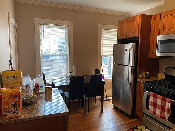 2nd image of 43 Gove St #1