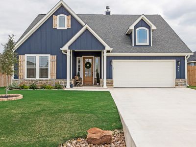 454 Brazos Bnd, Snook, TX, 77878