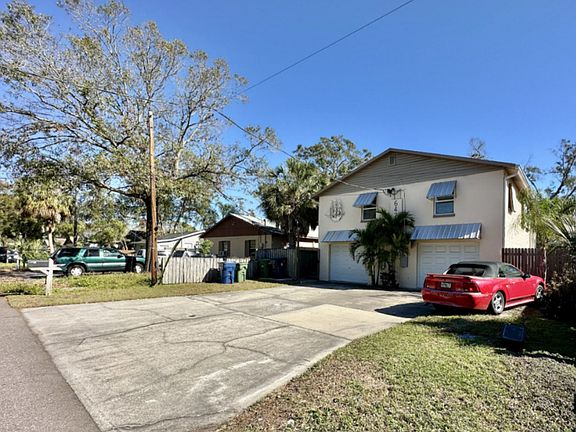 4th image of 6420 S Adelia Ave APT B