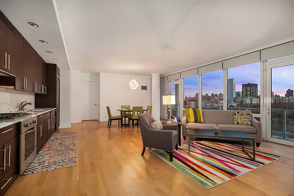 Rented by Compass | media 7