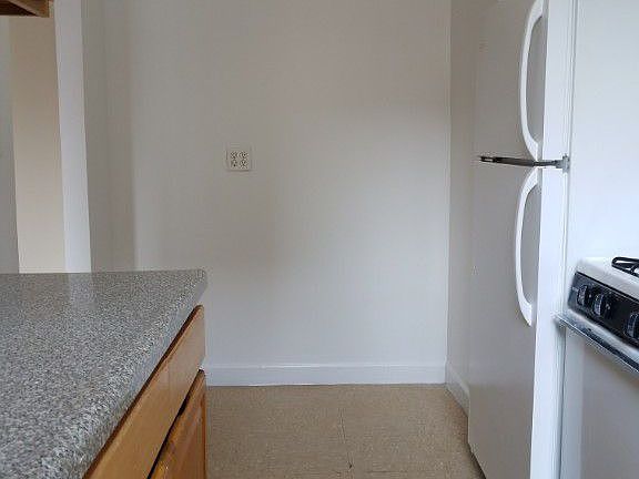 3rd image of 3084 34th St APT 2A