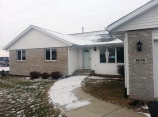6676 Pony Ct, Loves Park, IL
