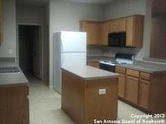 4th image of 4018 Tavern Oaks St
