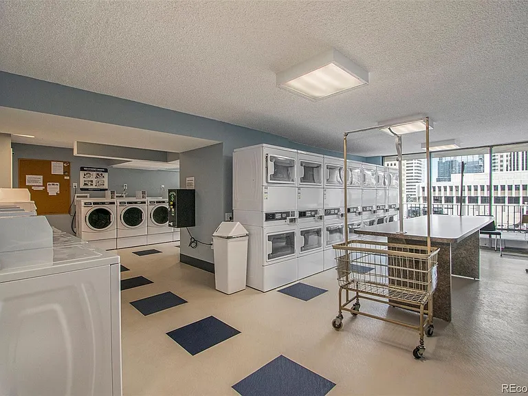 1020 15th St #31B — Photo 32
