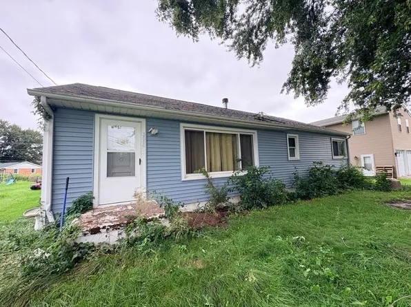 3804 15th St #C, Moline, IL 61265
