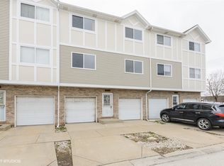 7006 100th St, Chicago Ridge, IL 60415