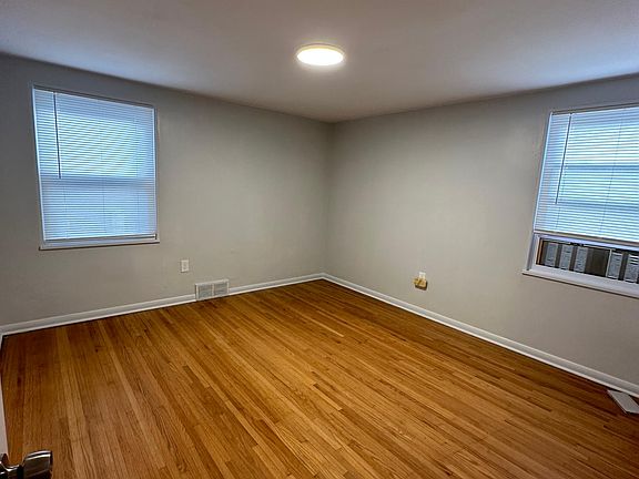 5th image of 26 Delham Ave