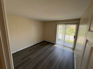5645 Edge Lake Dr #1W, Oak Lawn, IL 60453