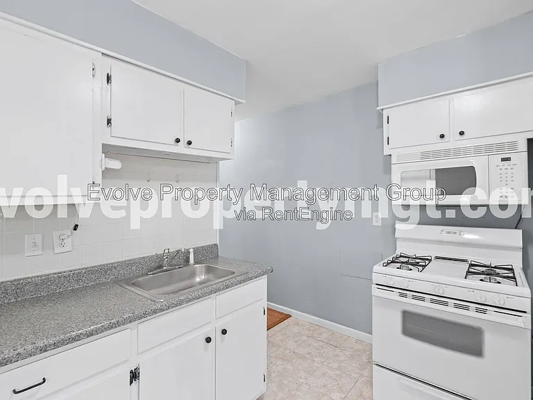2020 Vinton Ave — Photo 10