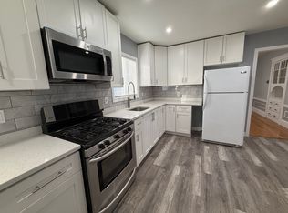 378 Hyde Park Ave FLOOR 1, Roslindale, MA 02131