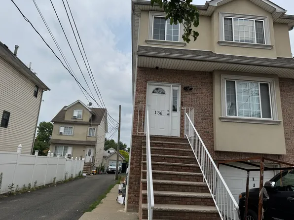 136 South Ave Floor 2, Staten Island, NY 10303