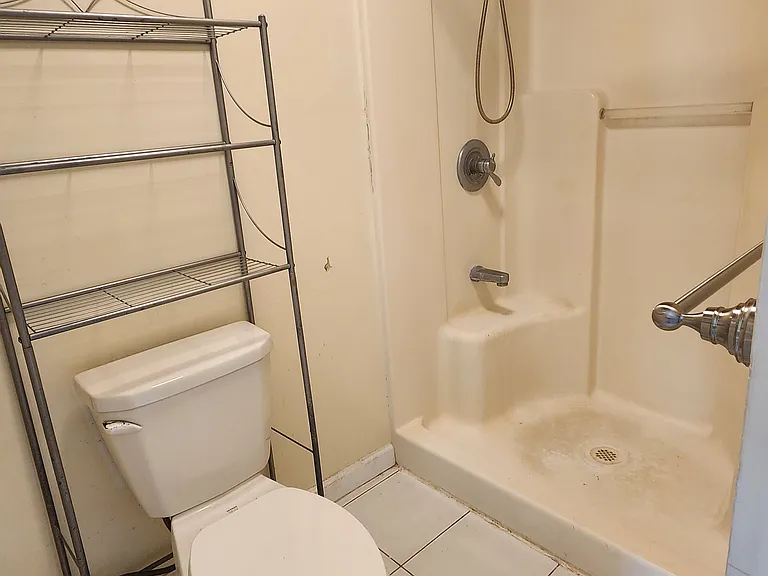 1145 Kaumoku St — Photo 22