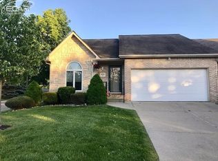 6048 Steeplechase Dr, Grand Blanc, MI 48439