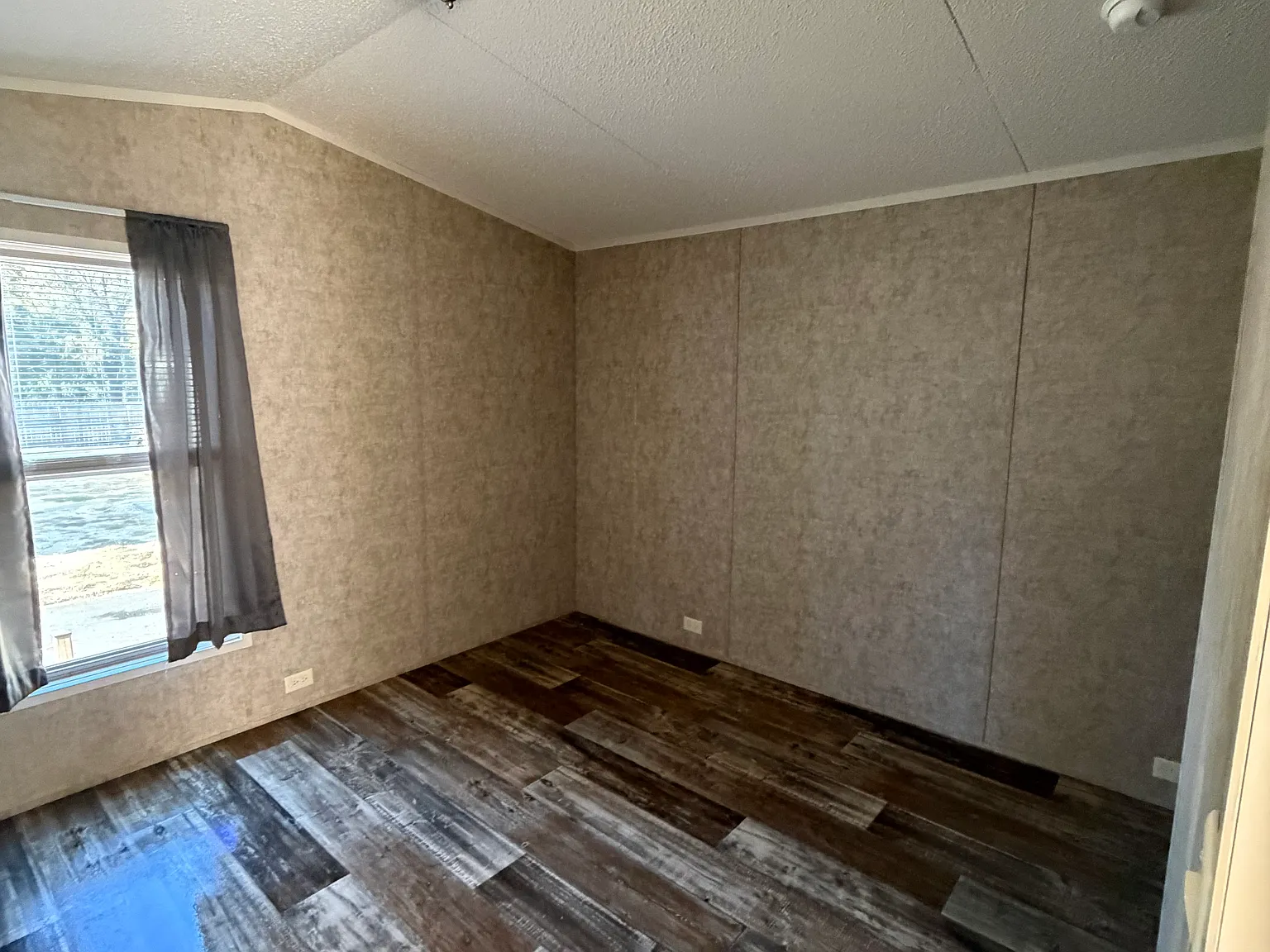 Bedroom 1 of 2