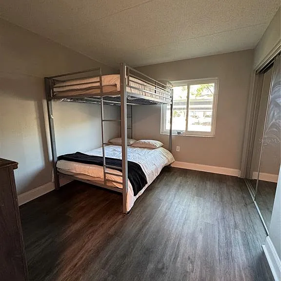 109 Pine Ct — Photo 32