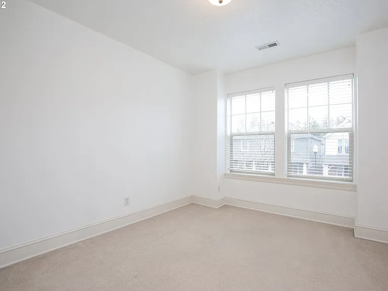 17335 SW Montague Way — Photo 18