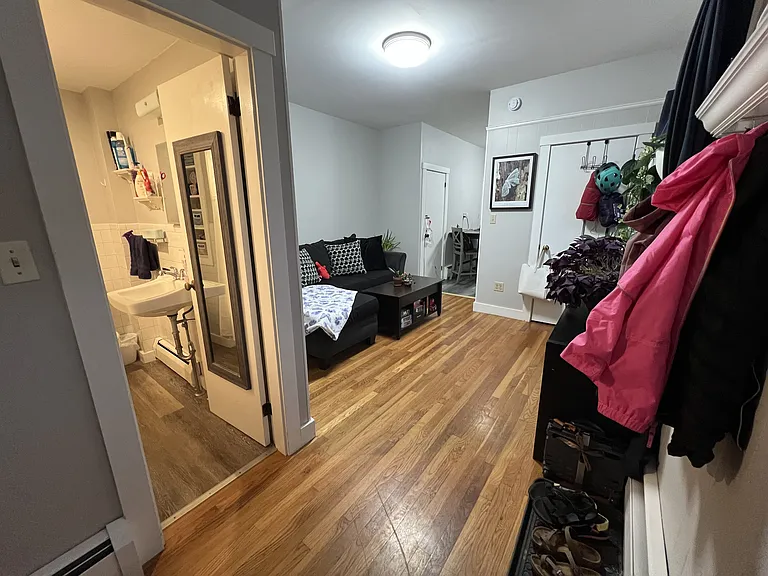 28 Forest St #28 — Photo 12