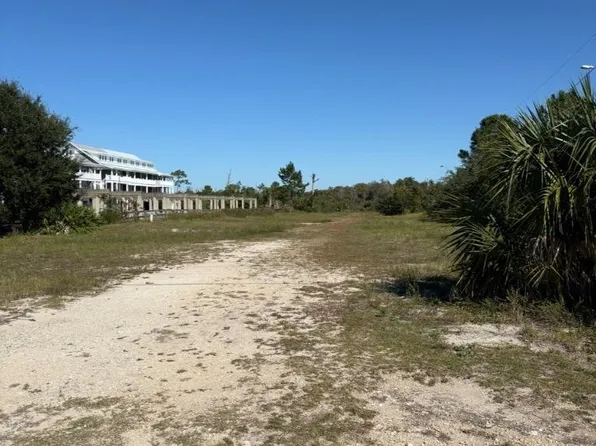 1100 15th St, Mexico Beach, FL 32456