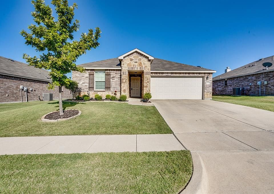 1st image of 1240 Foxglove Ln