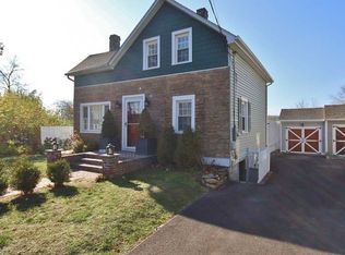 17 Stone St, Wappingers Falls, NY 12590