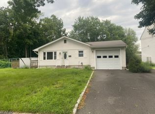 263 Colonial Pl, Plainfield City, NJ 07062