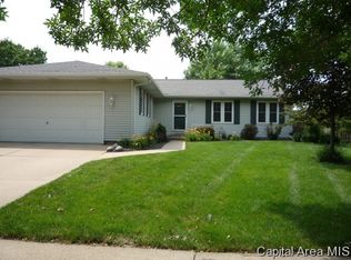 3305 Branchwood Dr, Springfield, IL 62704