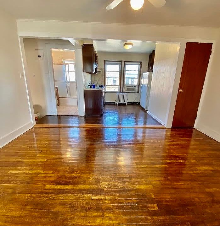 1st image of 20-68 33rd St #2