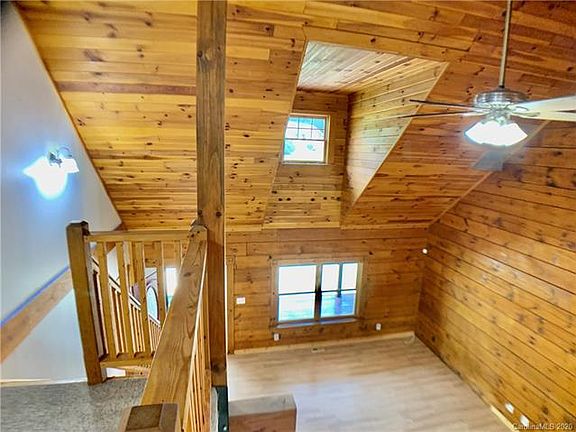 5th image of 7322 Hagers Hollow Dr
