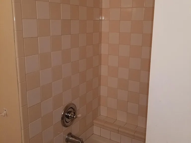966 NW Cypress Ave — Photo 20