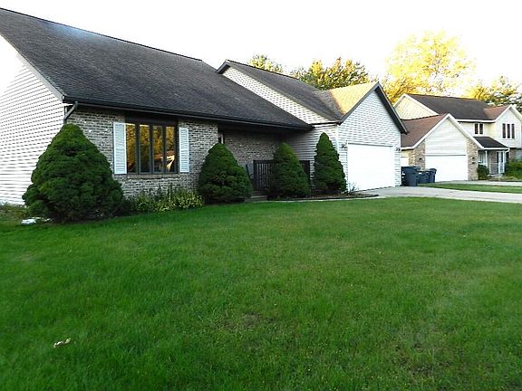 4th image of 840 Lincoln Pines Pl